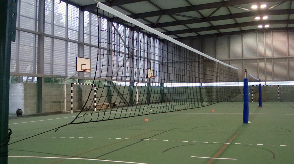 juego 3 postes voleibol fijos para pista doble 1