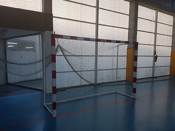 juego de 2 porterías f.sala/balonmano metálicas trasladables 80x80mm con base de tubo redondo 1